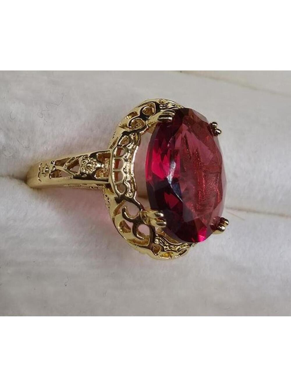 Vintage Style Gold Tone Ring with Large Pink Red Cubic Zirconia Size 6